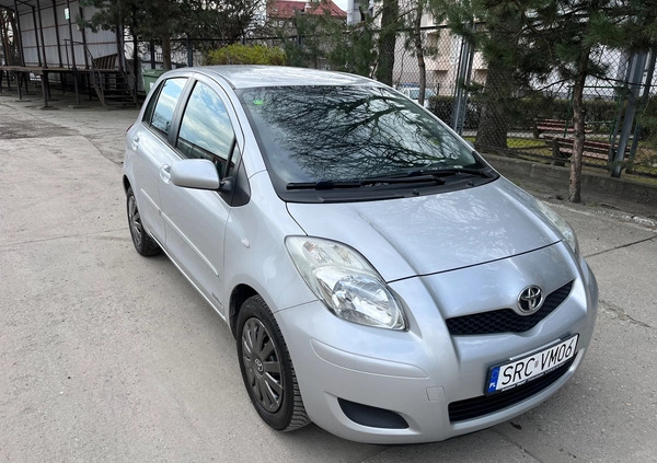 Toyota Yaris cena 23600 przebieg: 164500, rok produkcji 2010 z Racibórz małe 106